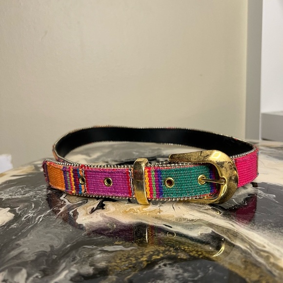 Vintage multicolor tapestry belt - Picture 7 of 11